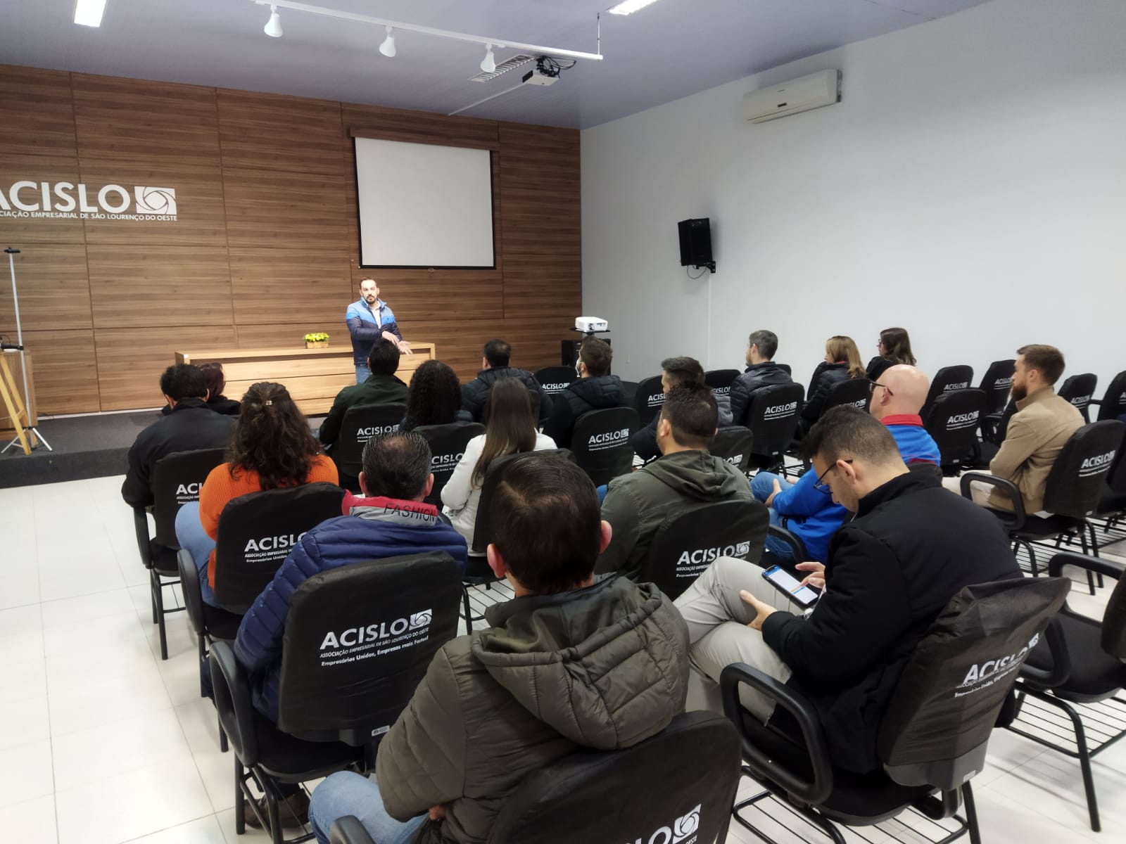 Núcleo de Imobiliárias e Construção Civil sugere alterações no código de edificações Núcleo de Imobiliárias e Construção Civil sugere alterações no código de edificações