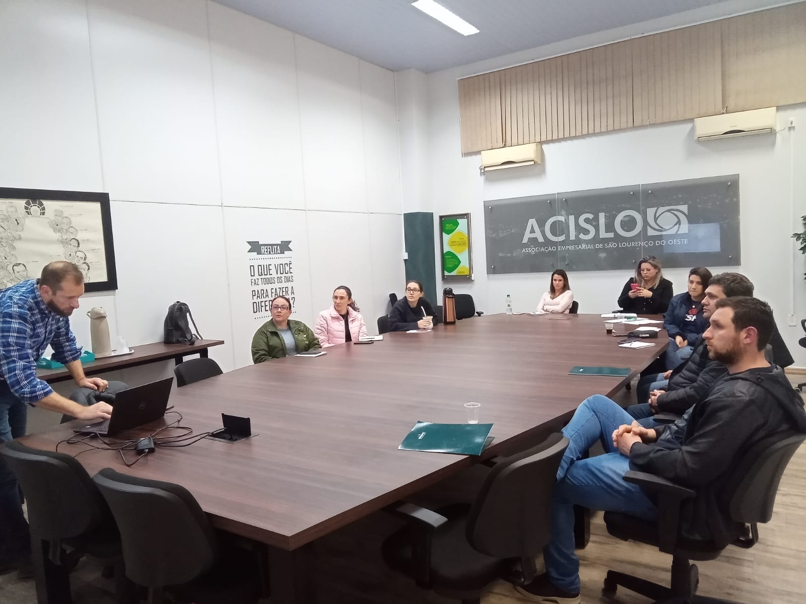 Programa de Desenvolvimento de Empreendedores forma primeira turma na Acislo