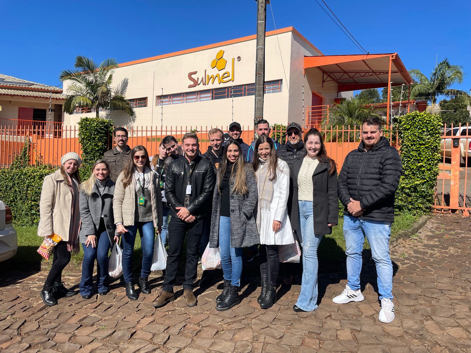 Em Xanxerê, NJE realiza visita a empresa Sulmel Em Xanxerê, NJE realiza visita a empresa Sulmel