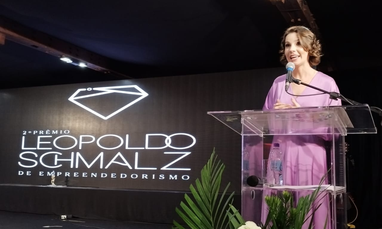 Em Gaspar, Monique Reinert é a vencedora do 2º Prêmio Leopoldo Schmalz de Empreendedorismo