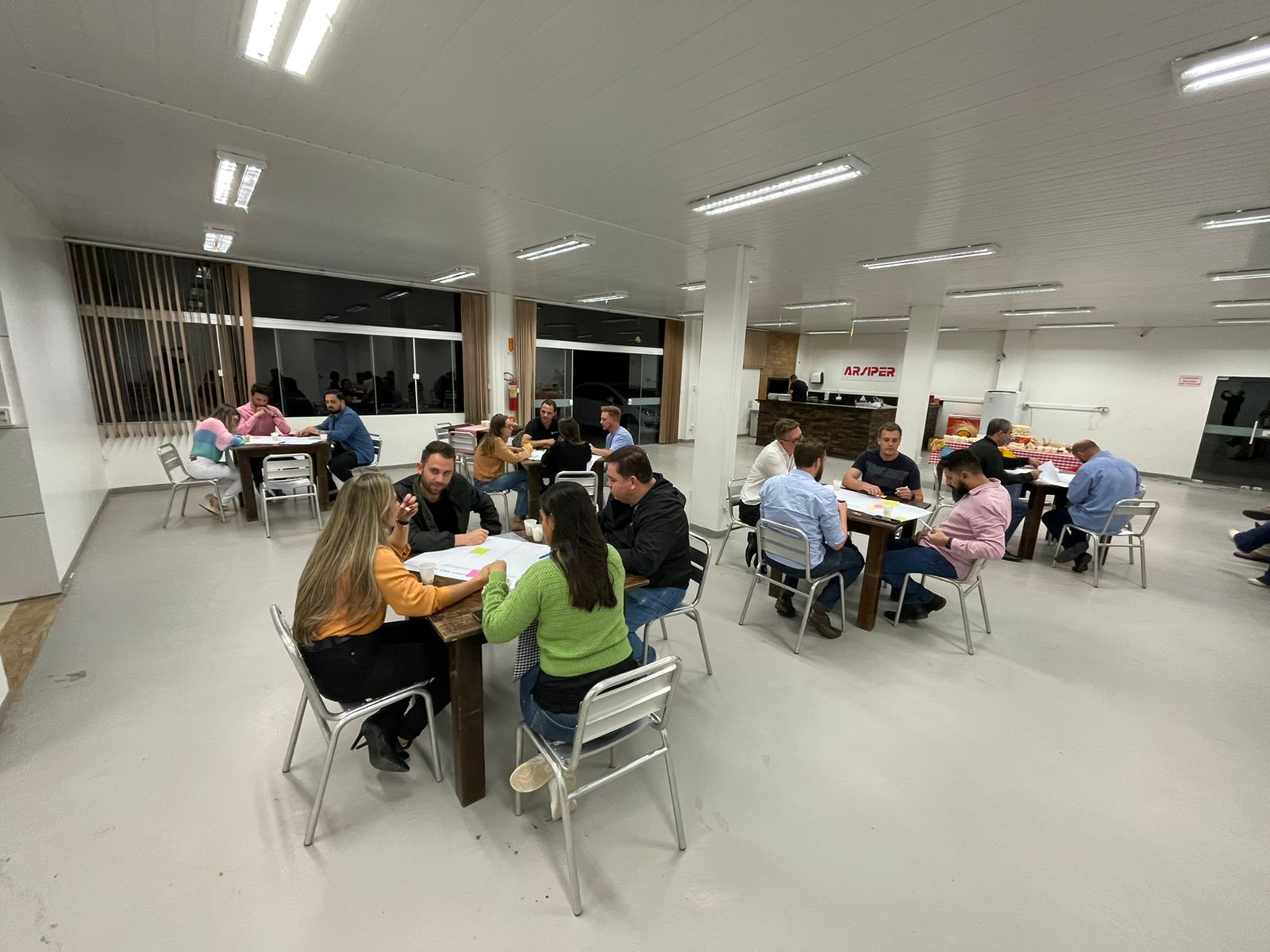 Núcleo de Jovens Empreendedores da ACISBS discute planejamento