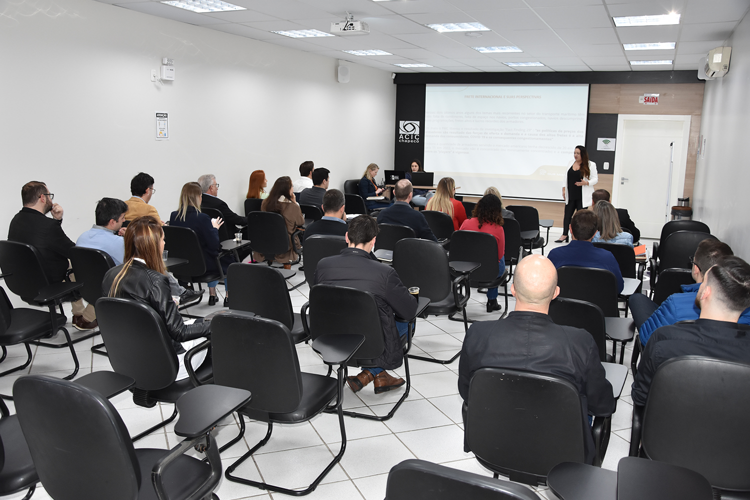 Núcleo de Comércio Exterior e Logística Internacional da ACIC debateu desafios da logística e dos negócios internacionais Núcleo de Comércio Exterior e Logística Internacional da ACIC debateu desafios da logística e dos negócios internacionais
