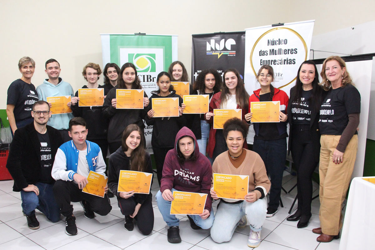 Primeira turma do projeto Geração Empreendedora é formada em Brusque