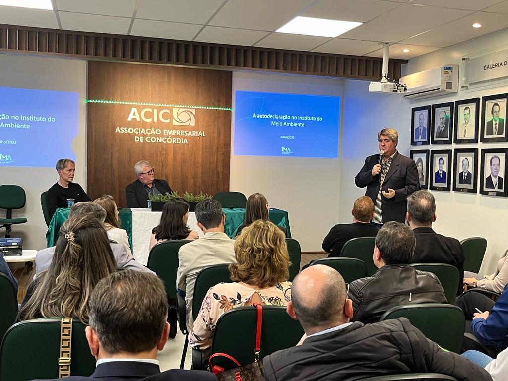 Em reunião com a ACIC, presidente do IMA anuncia investimentos na sede do órgão em Concórdia Em reunião com a ACIC, presidente do IMA anuncia investimentos na sede do órgão em Concórdia