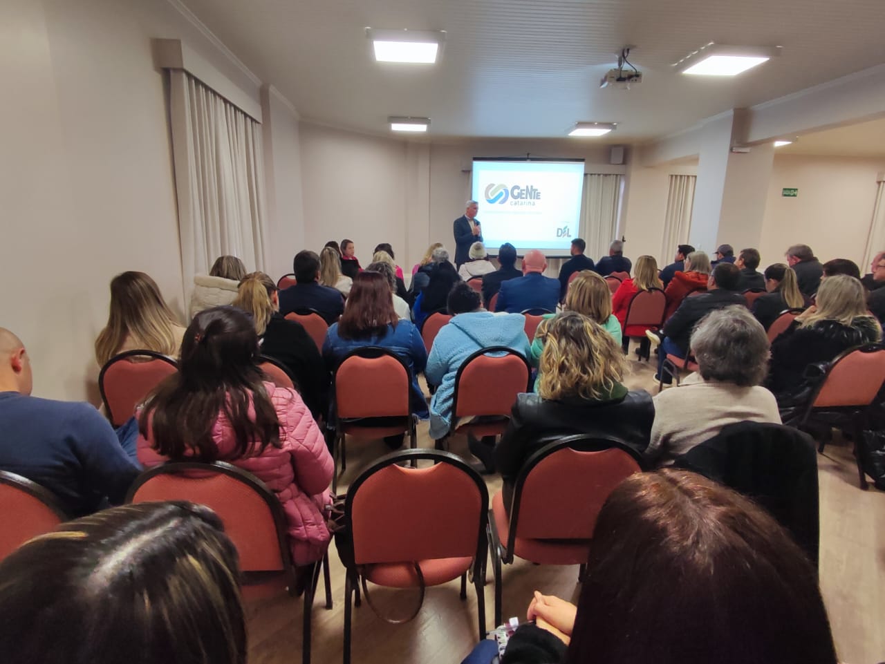 Programa Gente Catarina apresenta metodologia DEL de desenvolvimento para a região Oeste Programa Gente Catarina apresenta metodologia DEL de desenvolvimento para a região Oeste