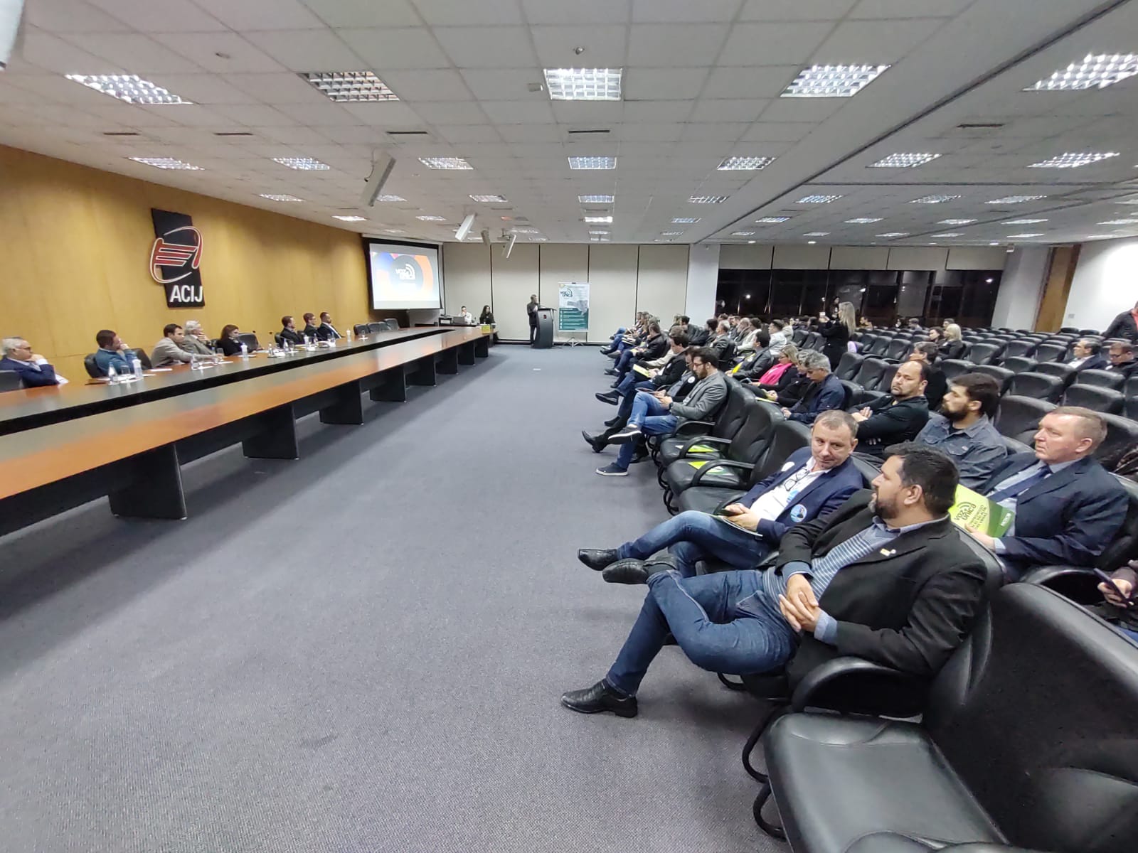 Regional Norte entrega cartilha Voz Única para candidatos da região