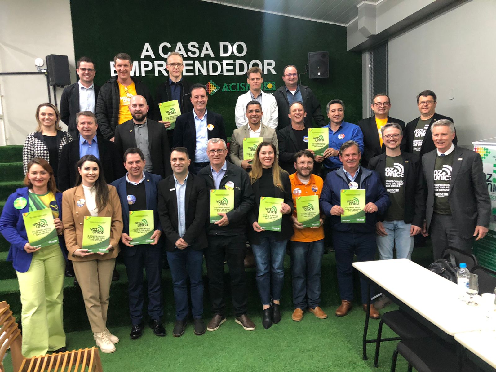 Extremo Oeste e Noroeste encerram Road Shows do Voz Única