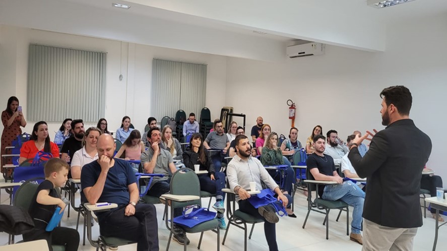 Núcleo de Jovens Empreendedores da ACIC Canoinhas realiza Café Empreendedor