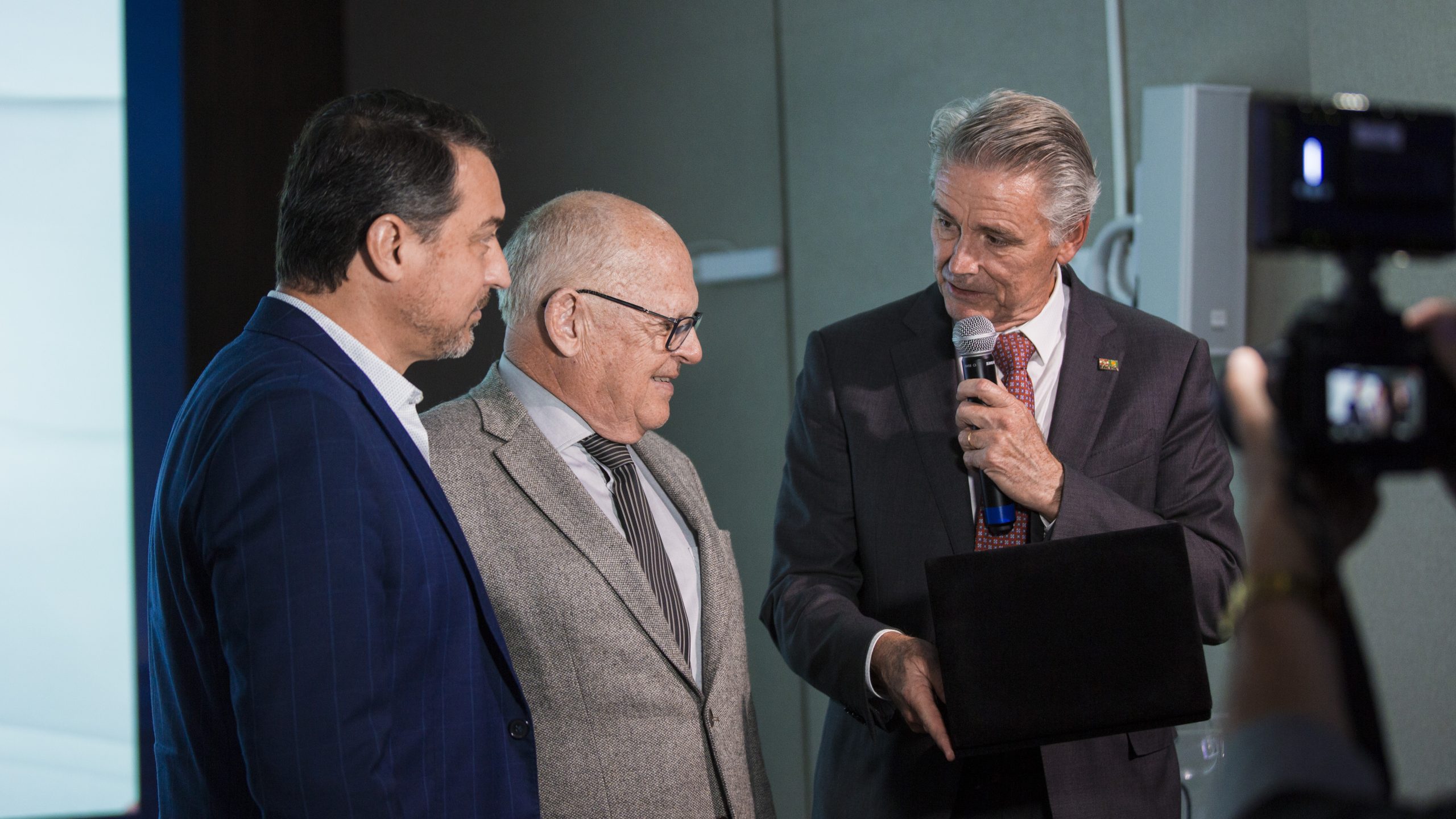 Facisc realiza eventos com reconhecimentos