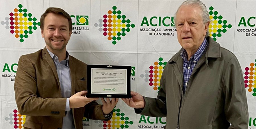 Canoinhas recebe homenagem da Associação Comercial, Industrial e Agropecuária de São Mateus Do Sul Canoinhas recebe homenagem da Associação Comercial, Industrial e Agropecuária de São Mateus Do Sul