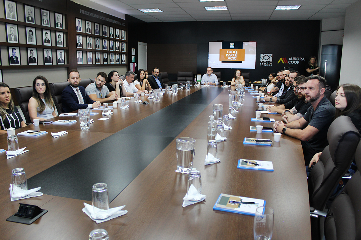ACIC Chapecó recebe novos associados e fortalece associativismo ACIC Chapecó recebe novos associados e fortalece associativismo