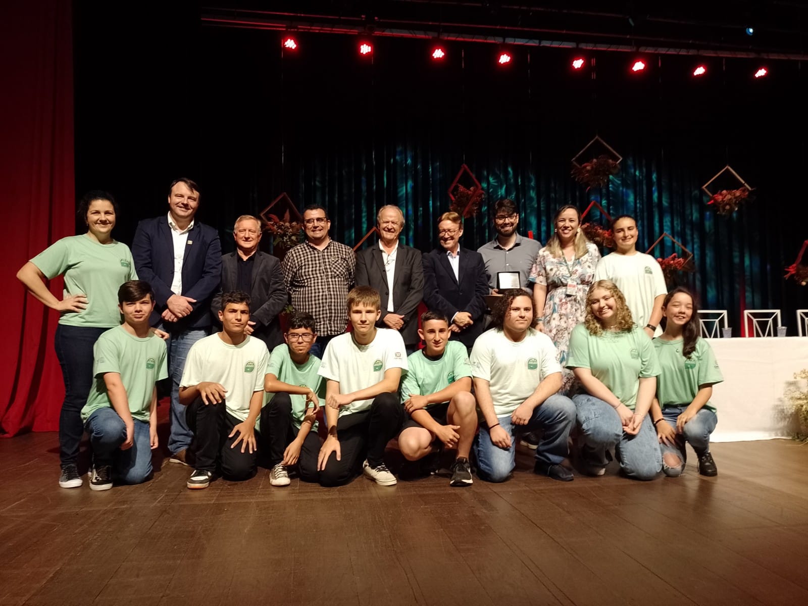 Em Criciúma, empresas recebem Desafio de Inovação em encerramento do Projeto Clube do Jovem Empreendedor Em Criciúma, empresas recebem Desafio de Inovação em encerramento do Projeto Clube do Jovem Empreendedor