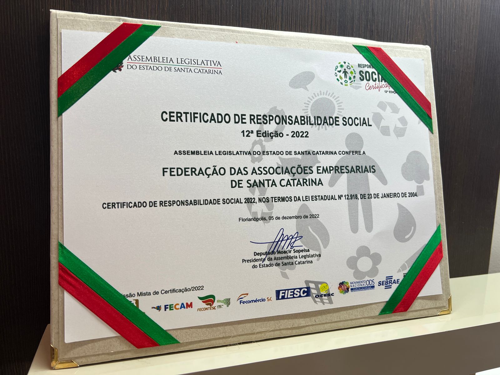 FACISC recebe Certificado de Responsabilidade Social da Alesc