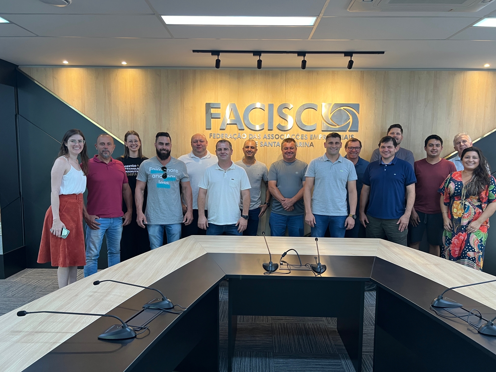 Representantes de Automecânicas planejam ações para 2023