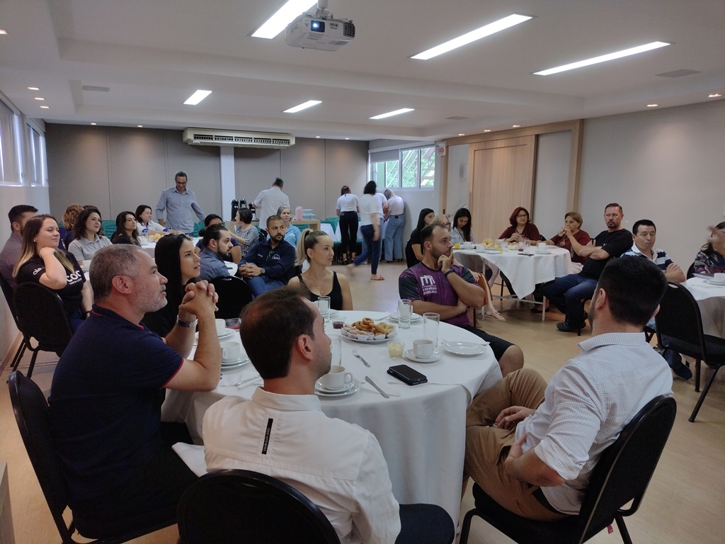 Mais de 30 associados participam do primeiro Café & Negócios de 2023 promovido pela ACIL Mais de 30 associados participam do primeiro Café & Negócios de 2023 promovido pela ACIL
