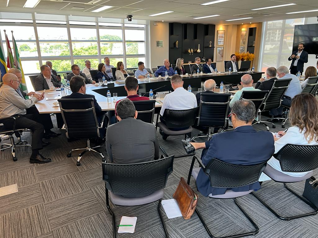 Diretoria da Facisc se reúne para primeira reunião de 2023