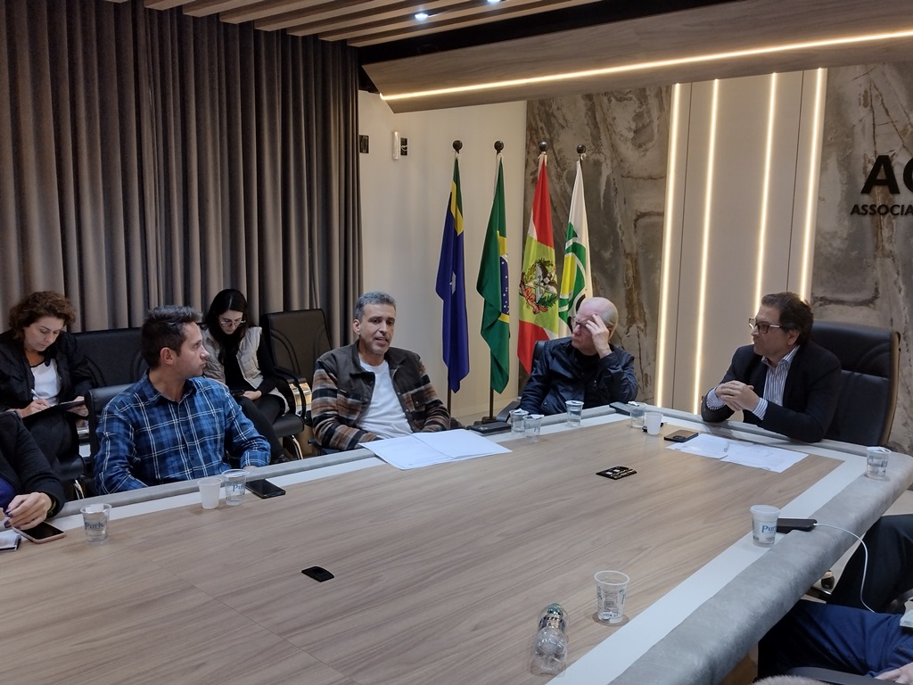 Secretário de Agricultura de Lages fala sobre ações da sua pasta aos diretores da ACIL