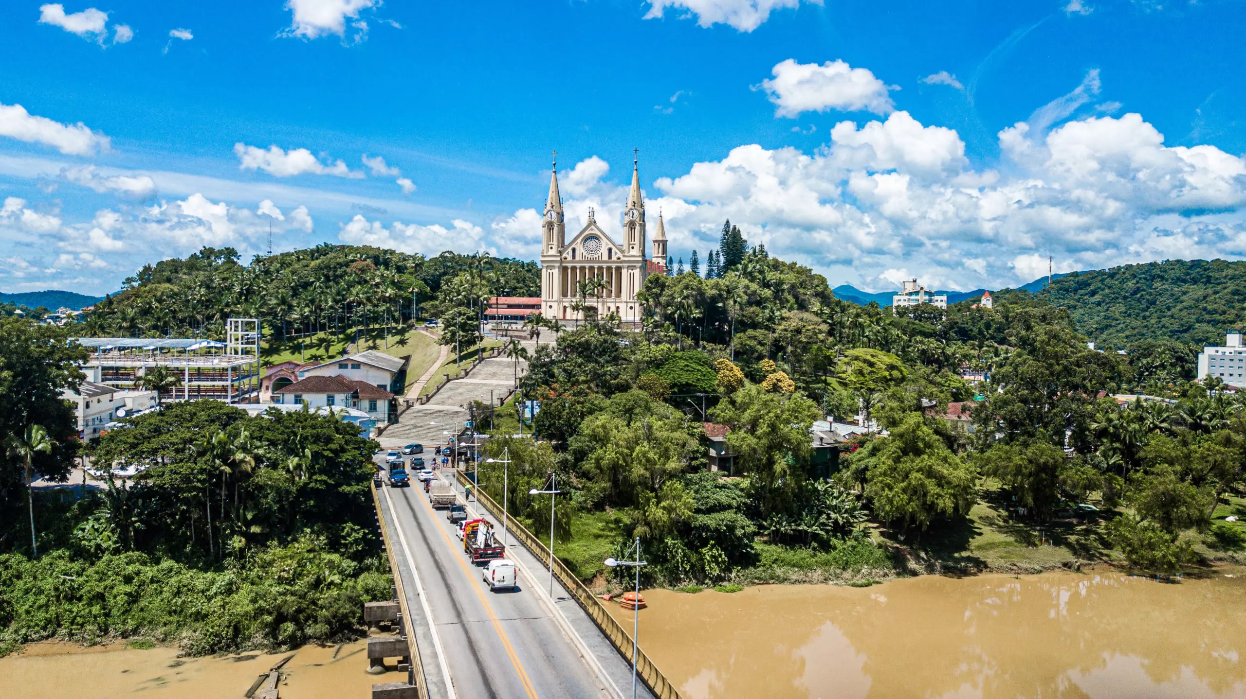 Entidades empresariais de Gaspar cobram melhorias do transporte intermunicipal