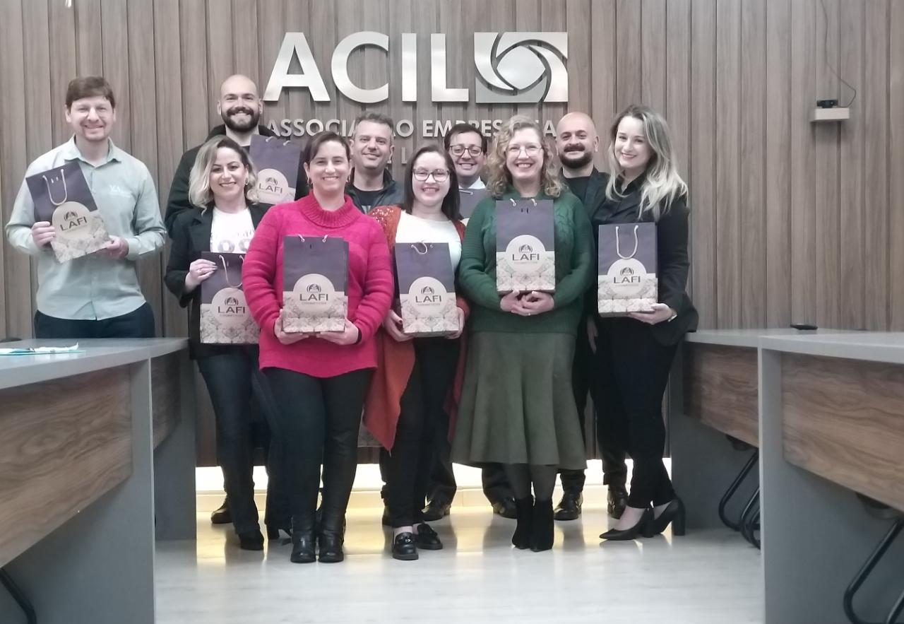 Núcleo de Gestão de Negócios da ACIL conhece o case do Grupo Lafi