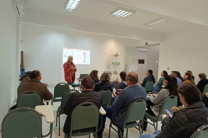 Promovendo a Experiência do Viajante Contemporâneo, ACIC Canoinhas recebe palestra do projeto Rotas e Roteiros