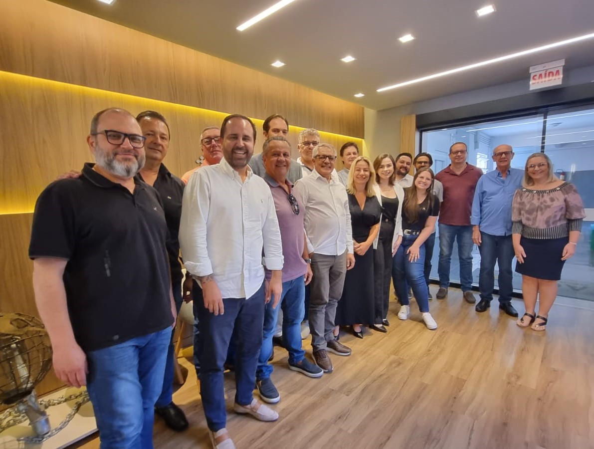 Em Itajaí, lideranças formam o Conselho de Entidades