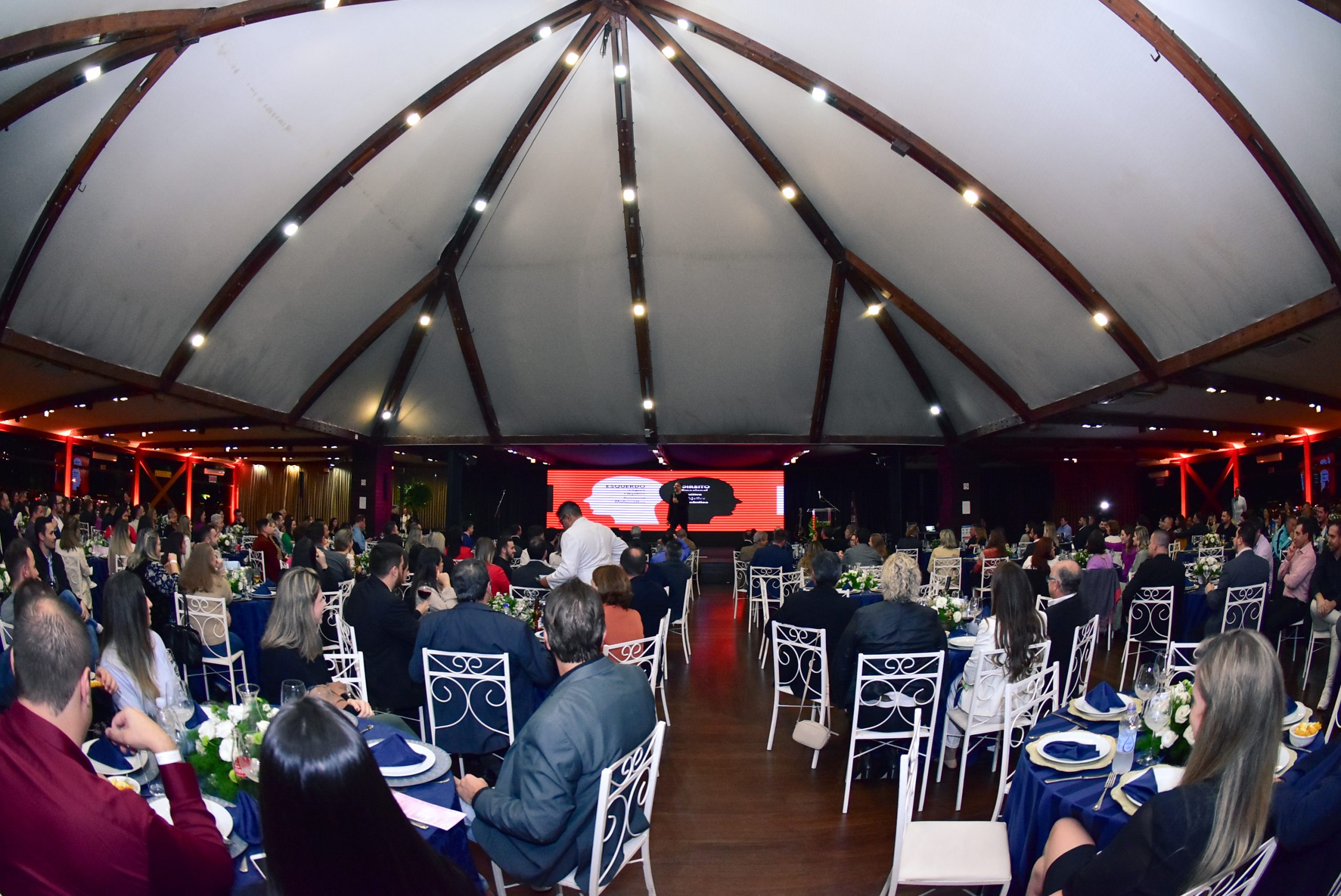 Cerimônia reconhece empresa destaque do ano em Gaspar