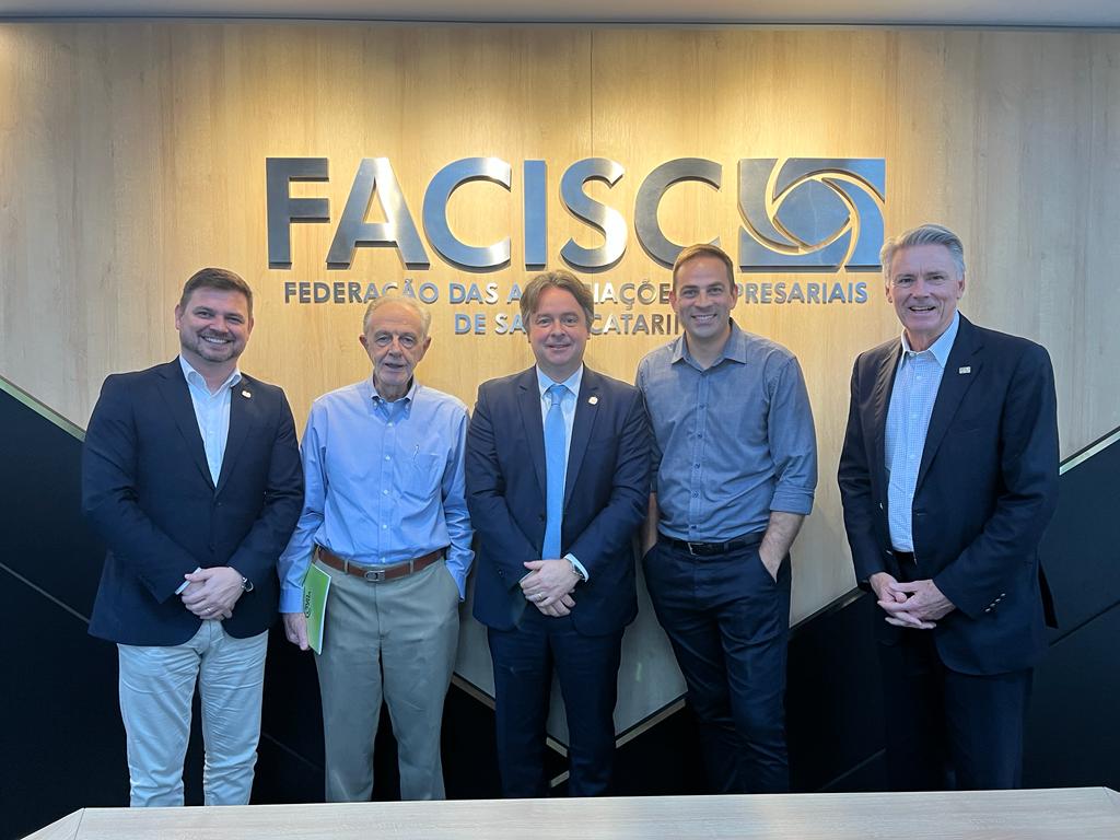 Inovação e avanços tecnológicos de SC são pauta da reunião de Diretoria da Facisc Inovação e avanços tecnológicos de SC são pauta da reunião de Diretoria da Facisc