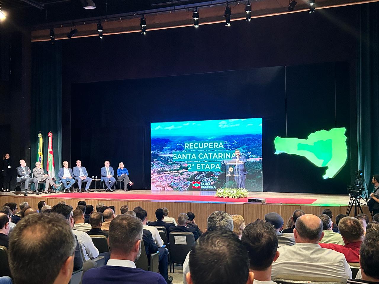 Governo de SC anuncia novos recursos para municípios atingidos pelas chuvas