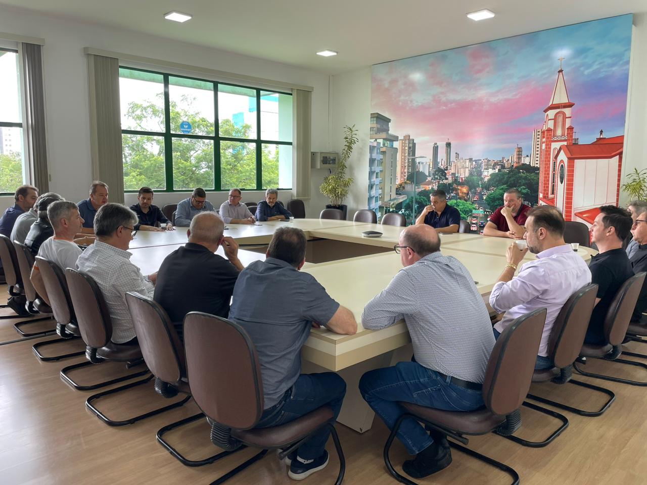 ACIC participa de reunião com prefeito sobre mobilidade urbana ACIC participa de reunião com prefeito sobre mobilidade urbana