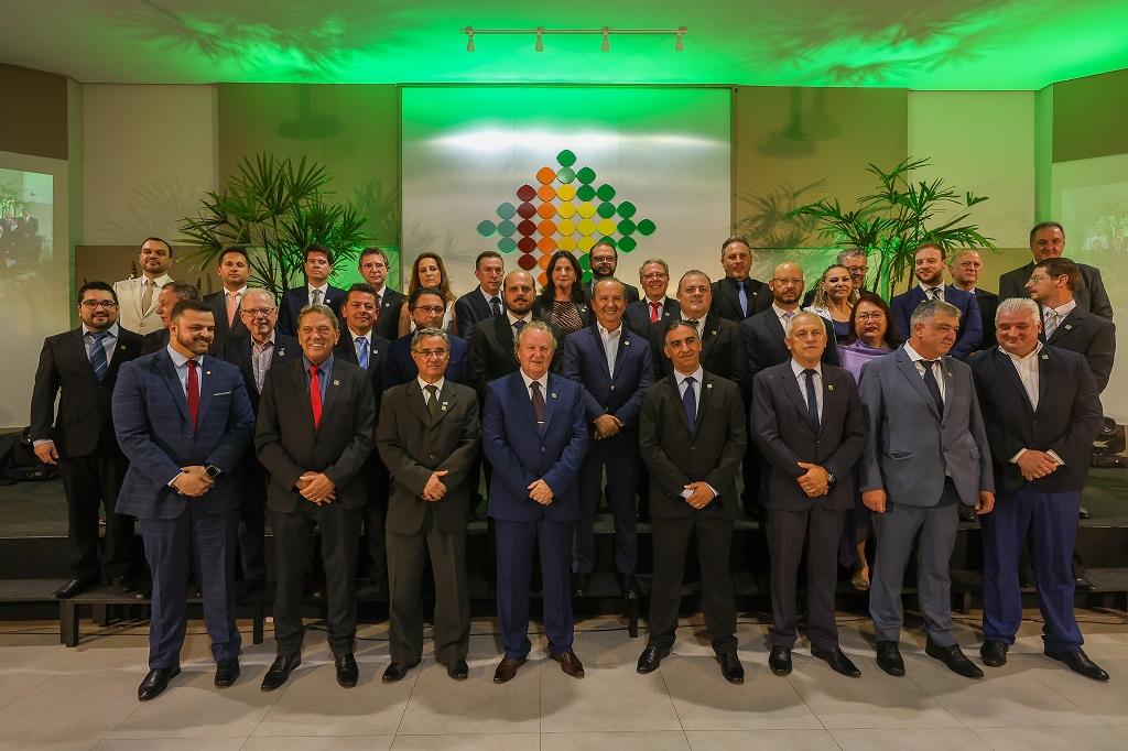 Em Lages, posse da ACIL é marcada por ato do Governo do Estado e muita emoção