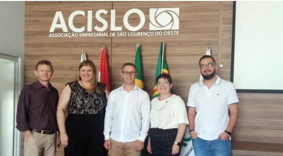 Em agenda institucional, Acislo recebe representantes da Facisc