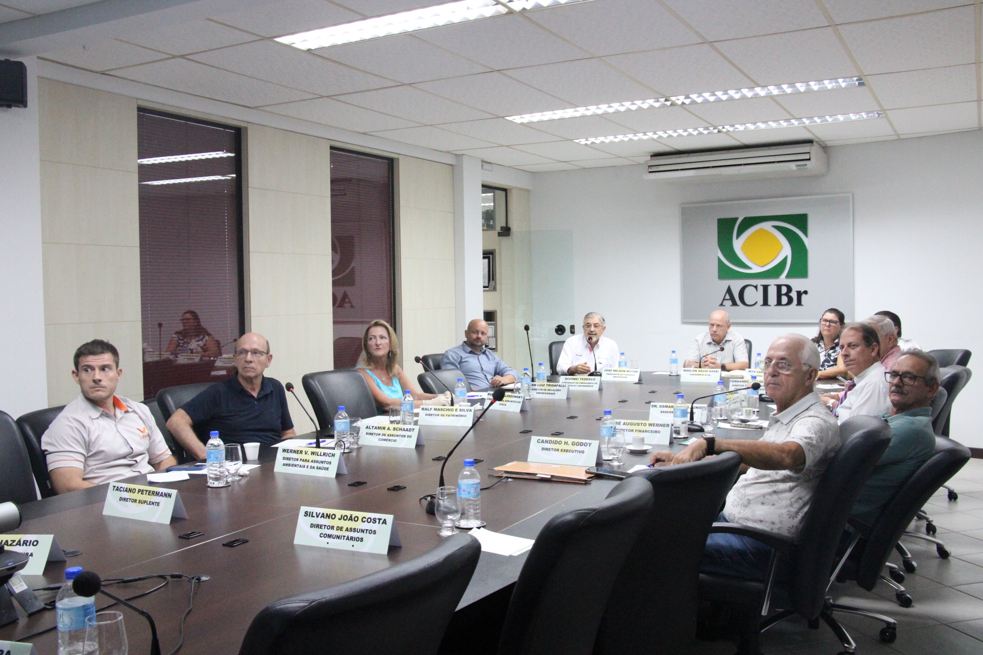 Reunião da diretoria da ACIBr recebe presidente da Fundação Empreender Reunião da diretoria da ACIBr recebe presidente da Fundação Empreender
