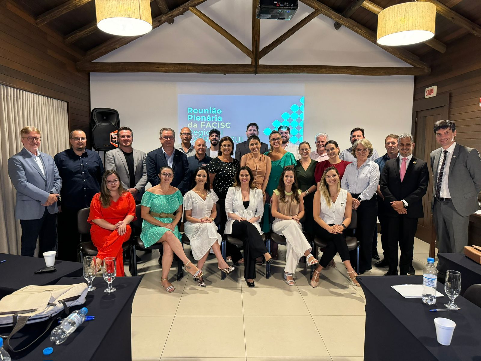 Empresários e lideranças públicas unem esforços na Plenária Regional Extremo Sul da Facisc para debater segurança em Santa Catarina