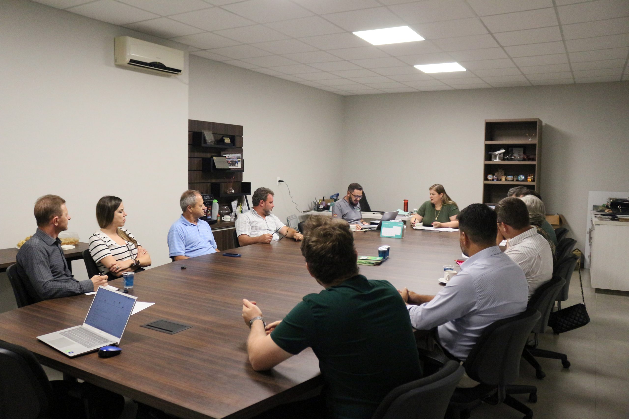 Missão, debate político e demandas da classe são tratados na segunda reunião ordinária da Acislo