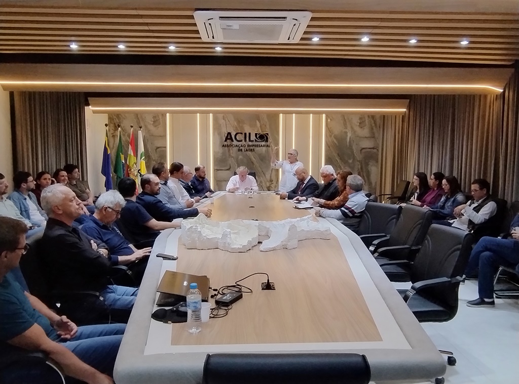 Doação aos fundos especiais e projetos contemplados estiveram em pauta na reunião da ACIL
