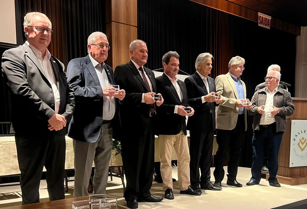 Associação Empresarial do Médio Vale do Itajaí celebra 50 anos