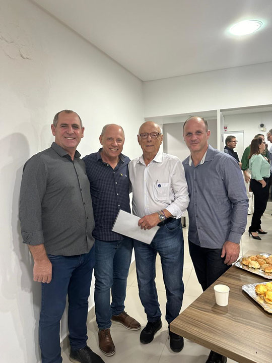 Presidente da ACIBr participa do Fórum Parlamentar Catarinense em Blumenau Presidente da ACIBr participa do Fórum Parlamentar Catarinense em Blumenau