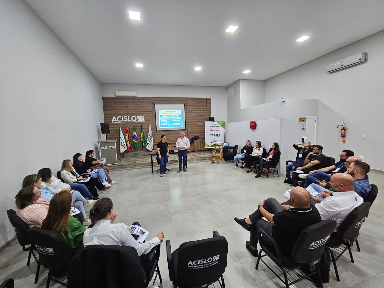 Segundo módulo do PDG aborda liderança e gestão de equipes