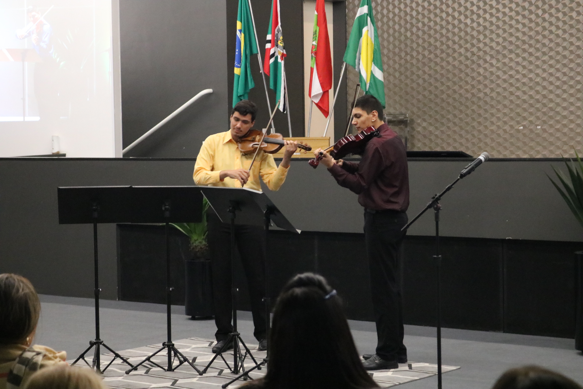 Literatura e música se unem no Projeto Cultura Acic
