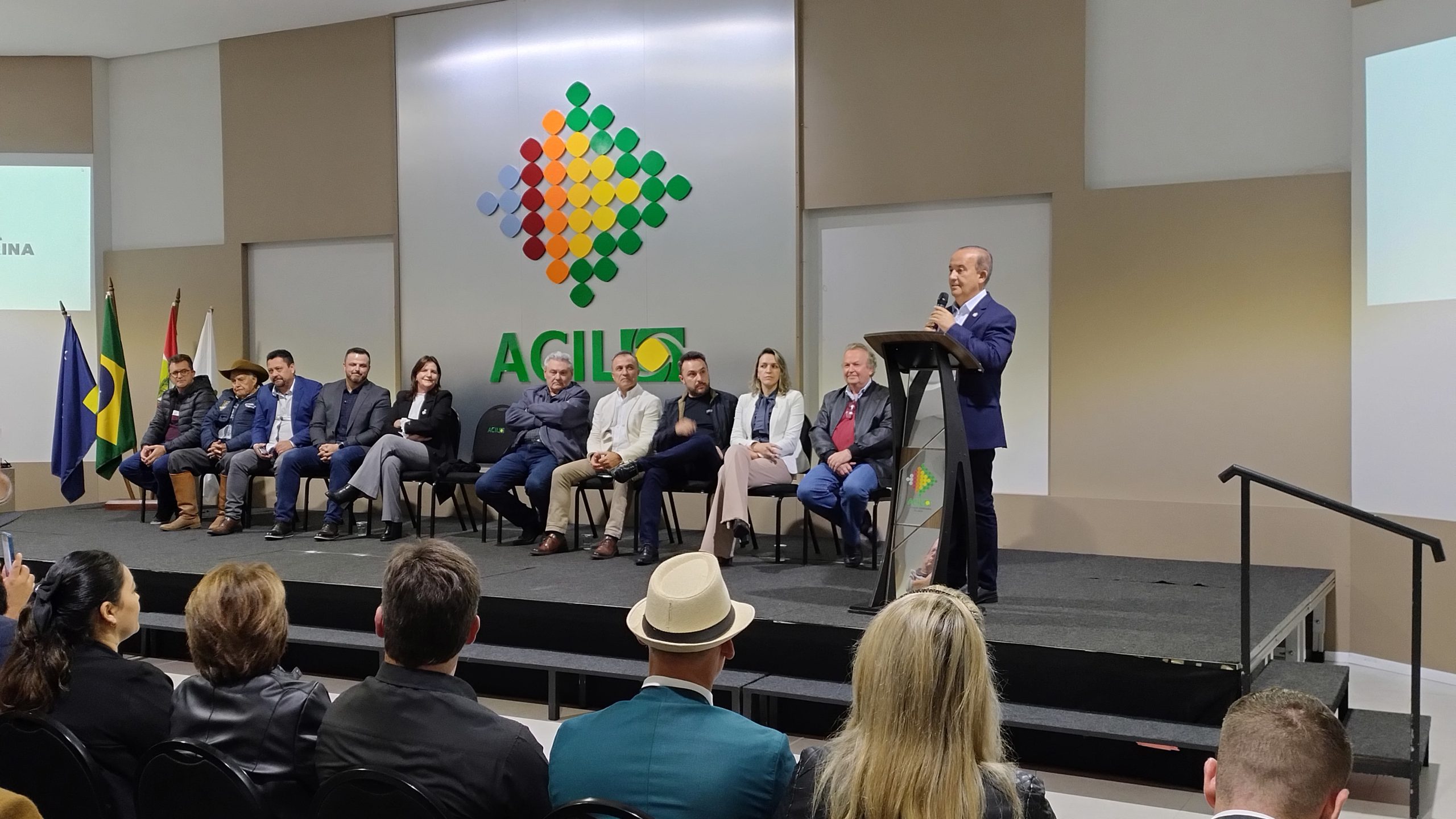 Governador Jorginho Mello assina na ACIL autorização para revitalização da Avenida Belisário Ramos
