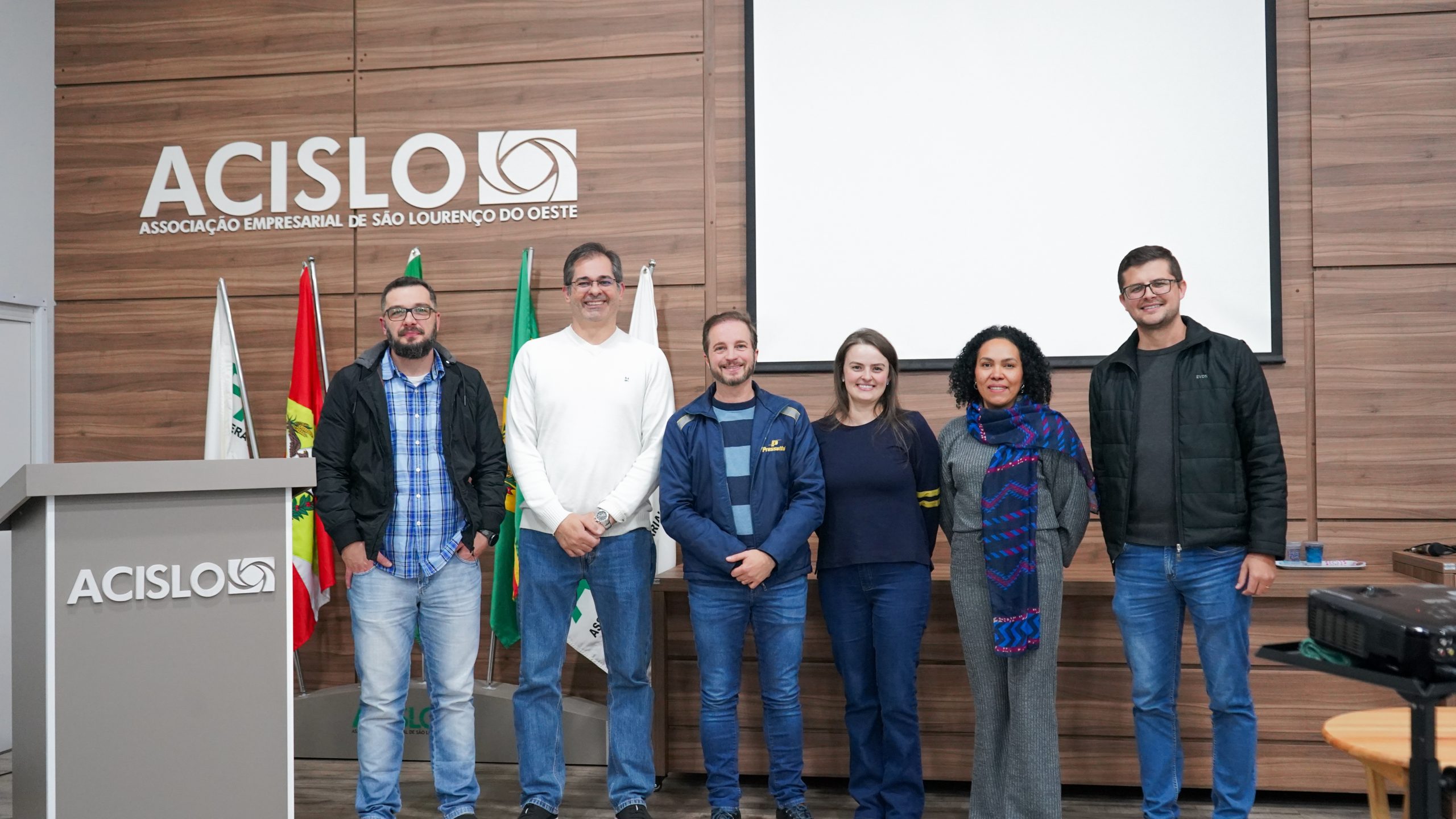 Estudo técnico sobre a PR-158 é apresentado para autoridades e comunidade pela Acislo