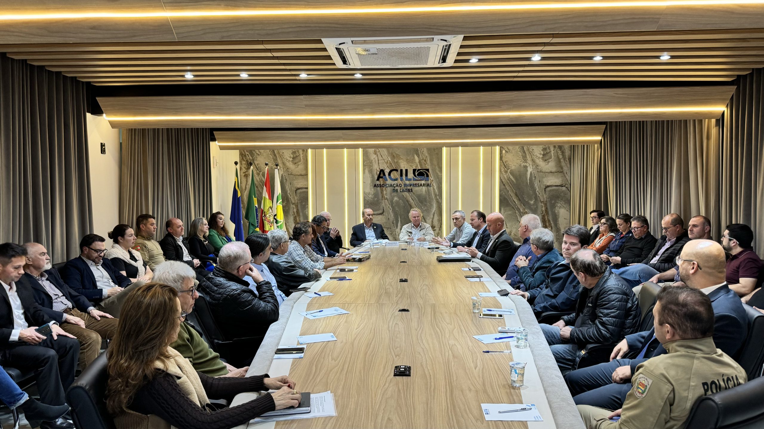 Empresários da ACIL recebem Jorginho Mello na reunião da diretoria Empresários da ACIL recebem Jorginho Mello na reunião da diretoria
