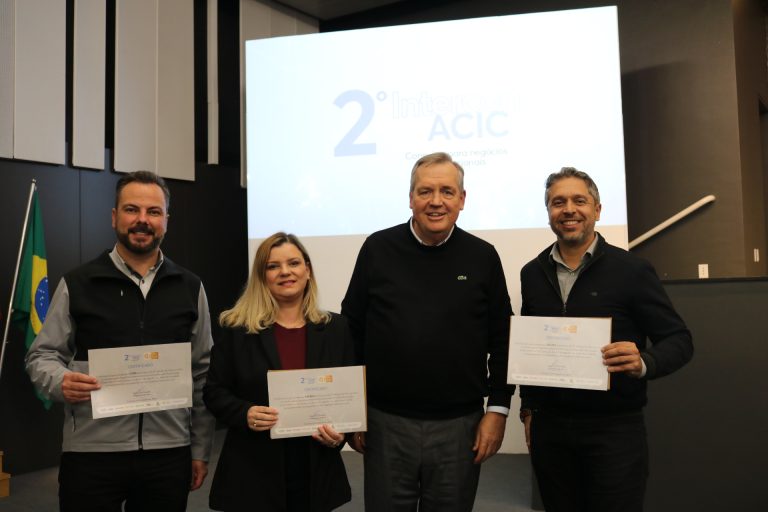Mesa Redonda 04 (2)