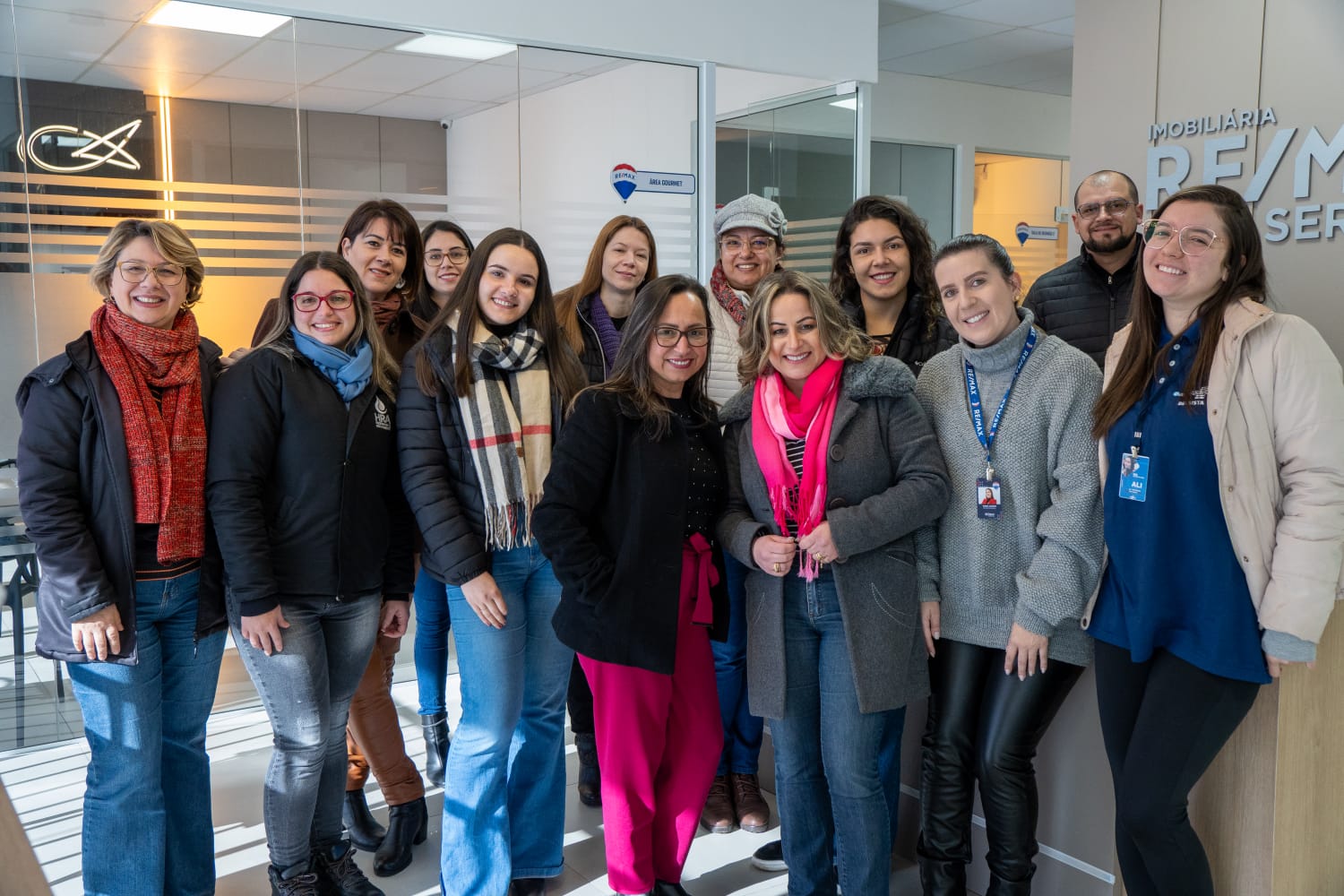 Imobiliária Re/Max Serrana recebe integrantes do Núcleo de Gestão de Pessoas