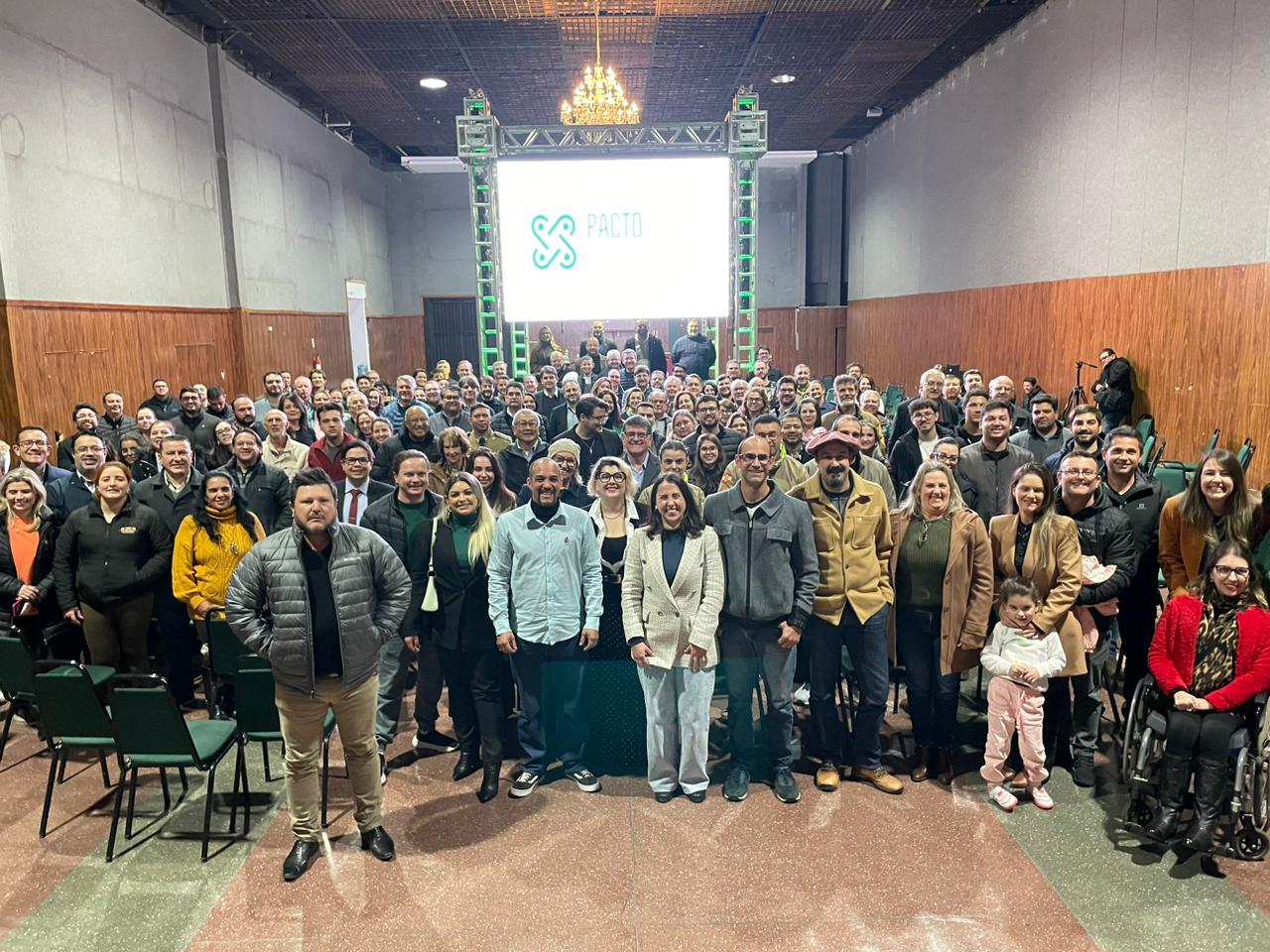 Lages lança Pacto pela Aceleração Territorial com participação de diversas lideranças e comunidade