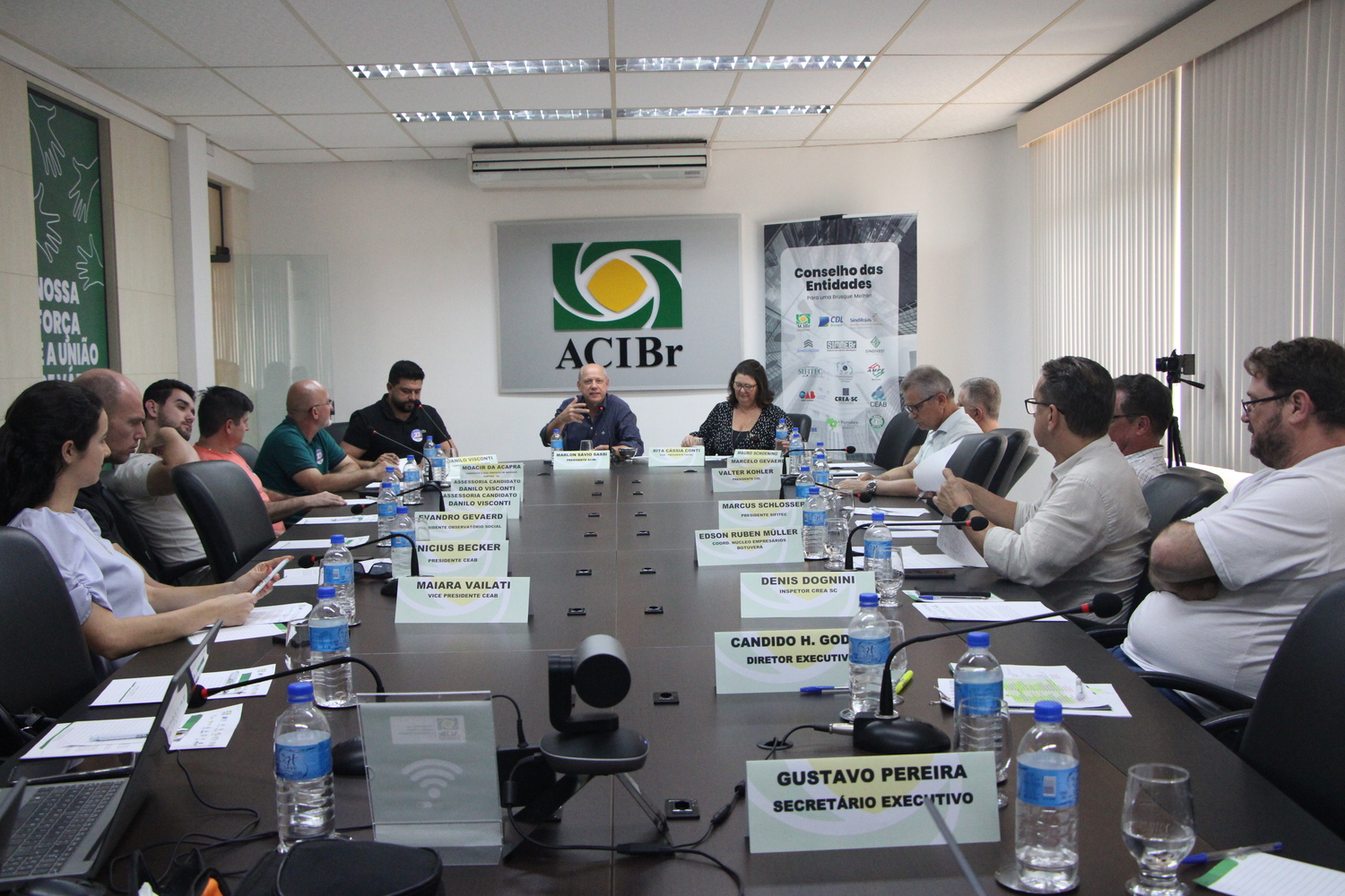 Conselho das Entidades realiza sabatina com candidatos a prefeito de Brusque
