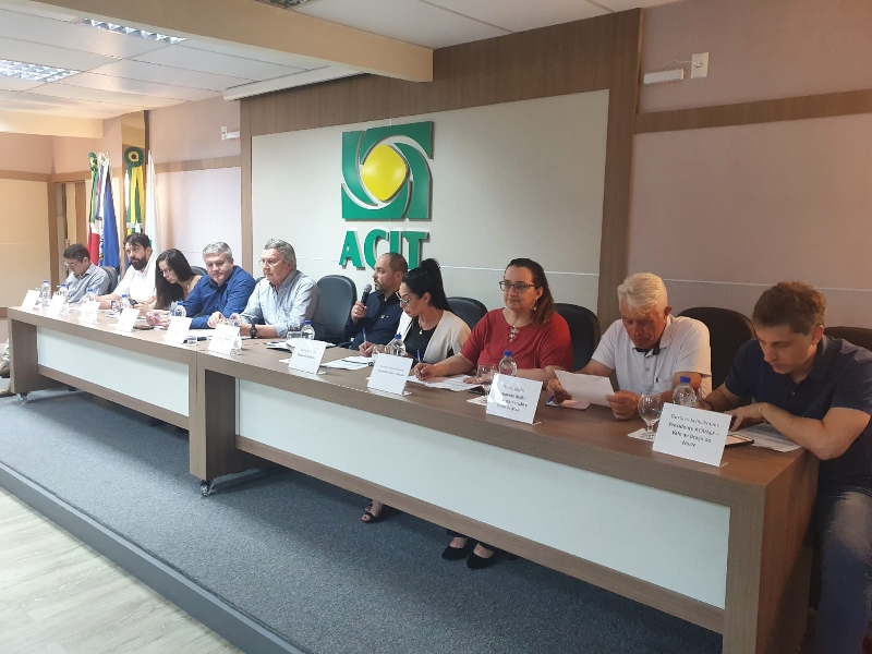 Desenvolvimento: Plenária da Facisc reúne lideranças na ACIT, de Tubarão, em torno de temas importantes