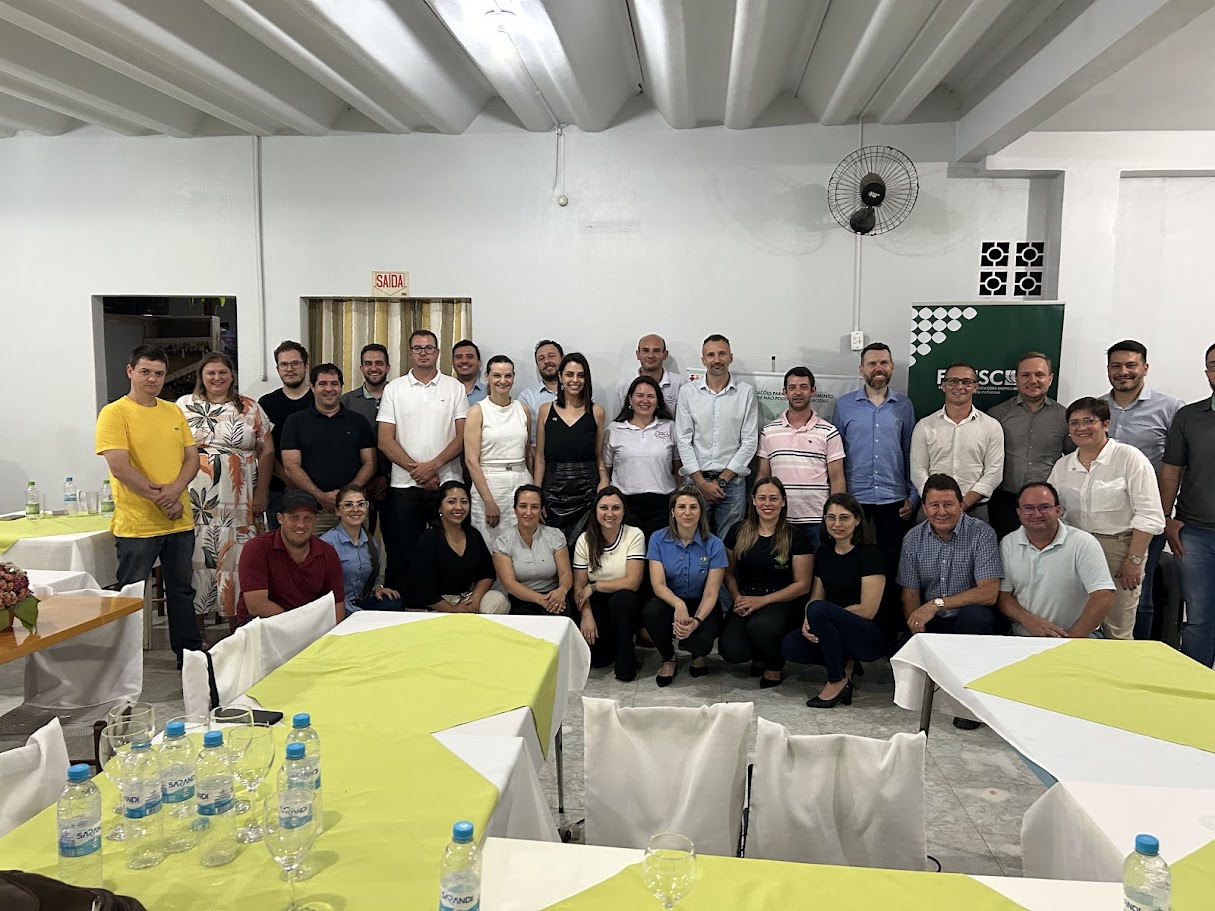 Abastecimento de energia elétrica é tema de Reunião Plenária Regional da FACISC no Noroeste Abastecimento de energia elétrica é tema de Reunião Plenária Regional da FACISC no Noroeste