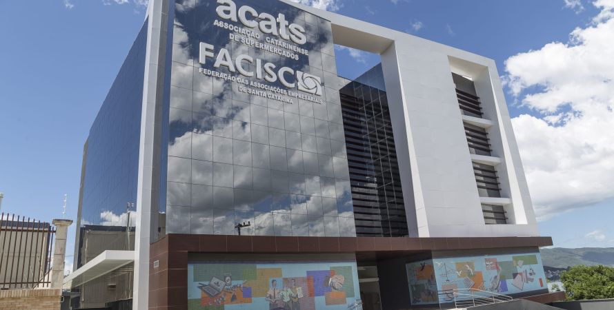Facisc pede apoio a senadores catarinenses para mudanças do Simples Nacional