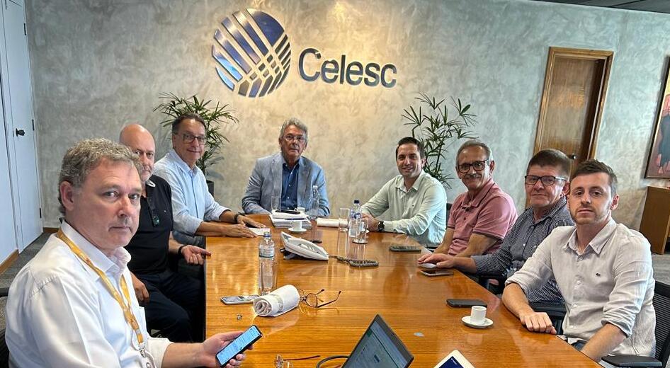 Núcleo de Empresários de Botuverá realiza reunião com presidente da Celesc em Florianópolis